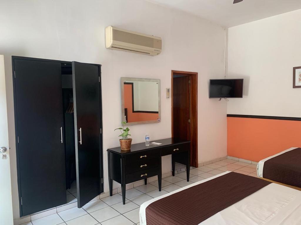 Hotel Villa Las Rosas Тепик Экстерьер фото